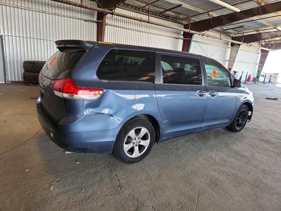 2014 Toyota Sienna le