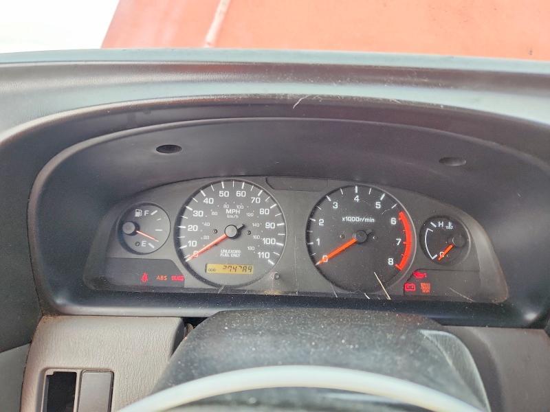 2000 Nissan Frontier XE