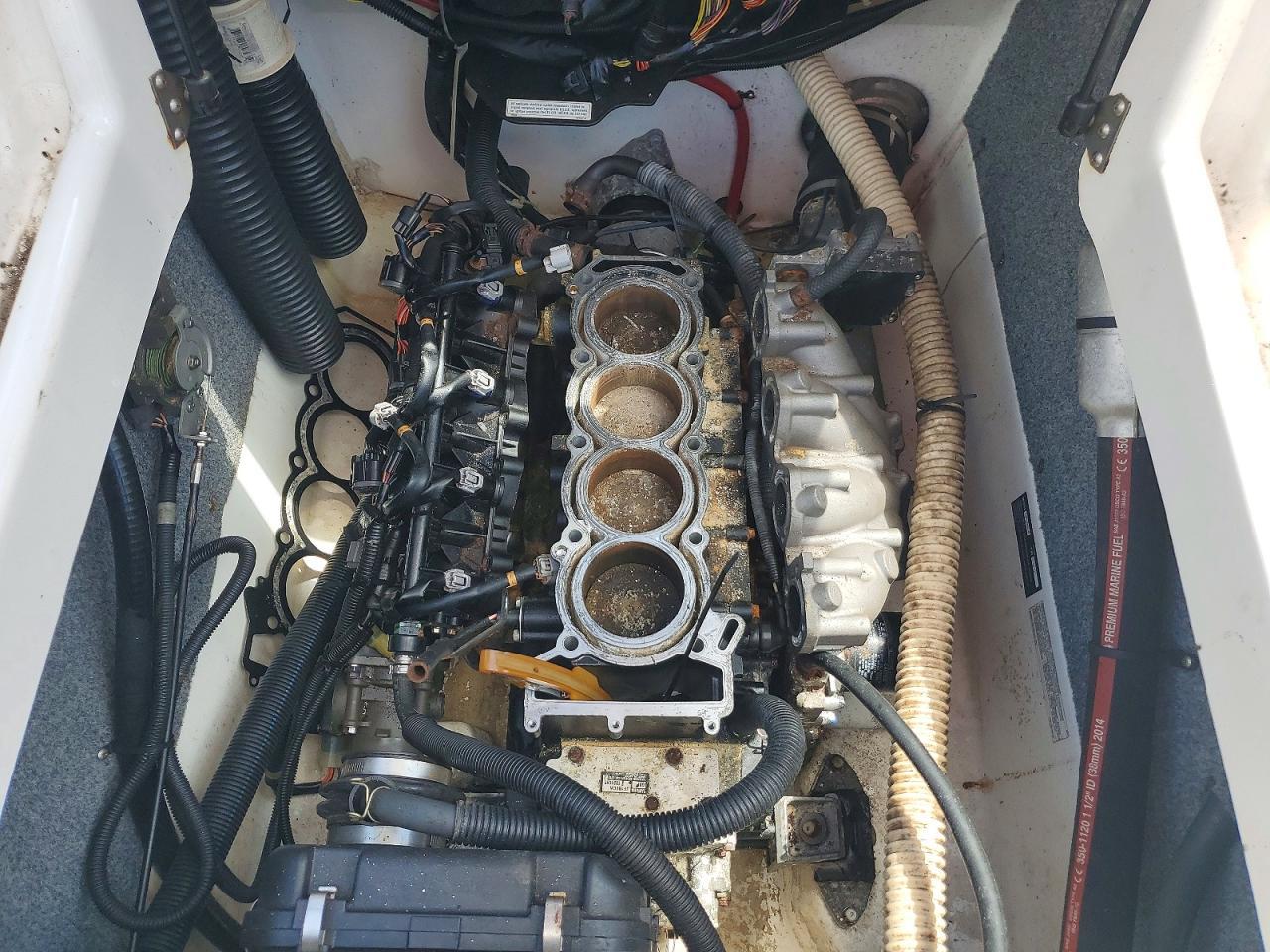 2015 YAM Boat