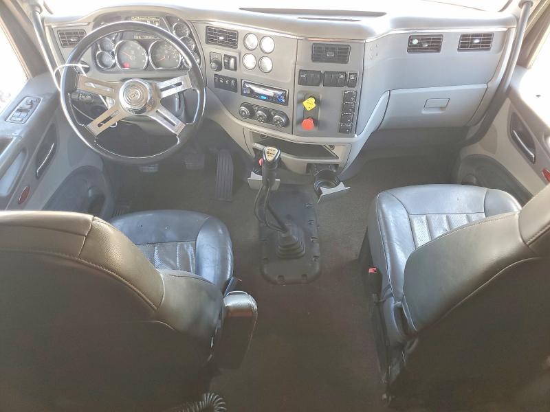 2015 Peterbilt 579