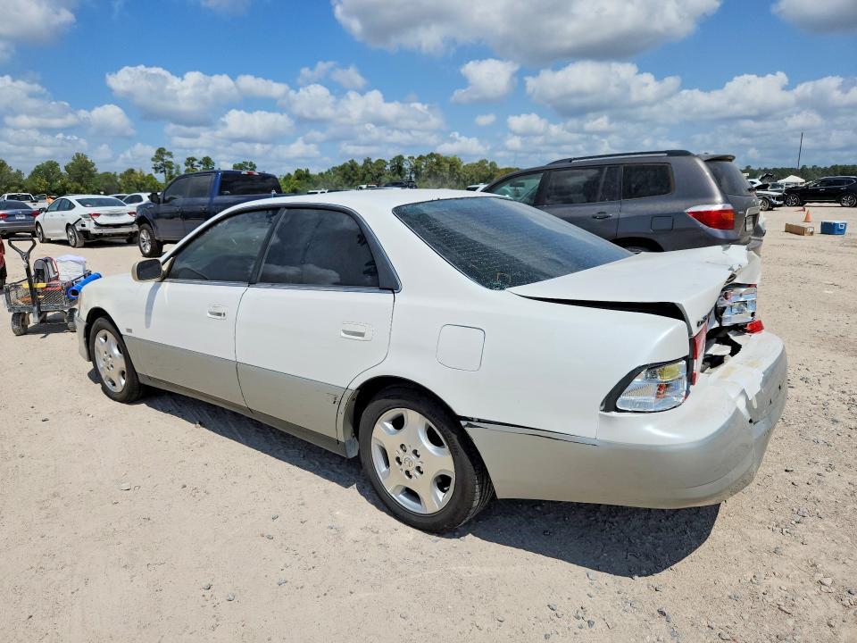 2000 Lexus ES 300