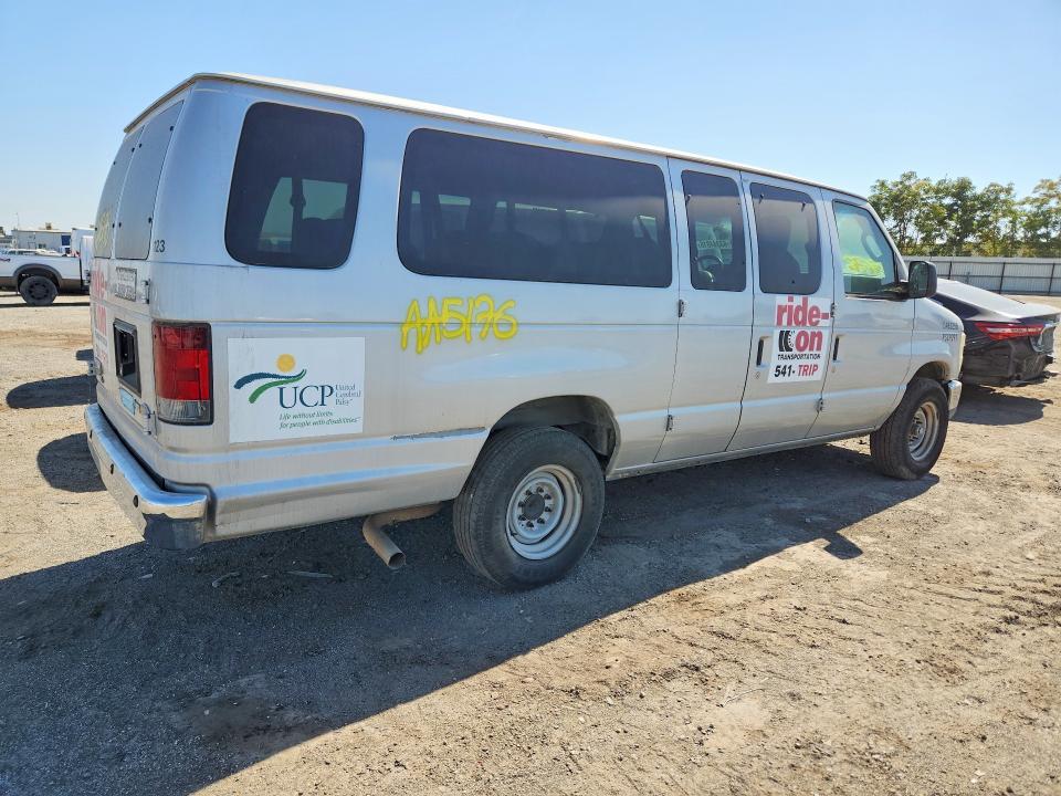2011 Ford Econoline E350 Super Duty Wagon