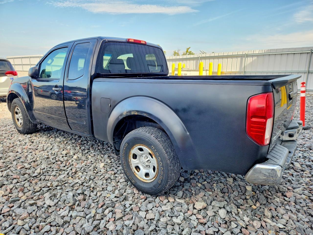2015 Nissan Frontier S