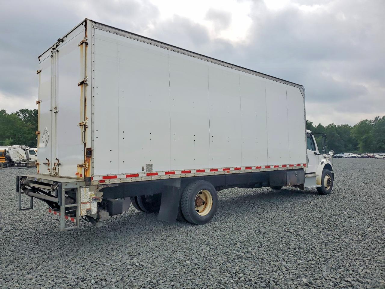 2018 Freightliner Business Class M2 BOX Truck
