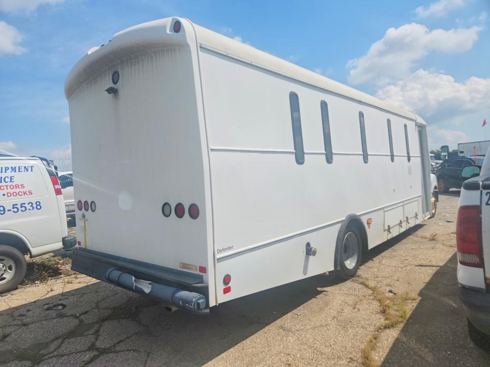 2014 Ic Corporation 3000 AC