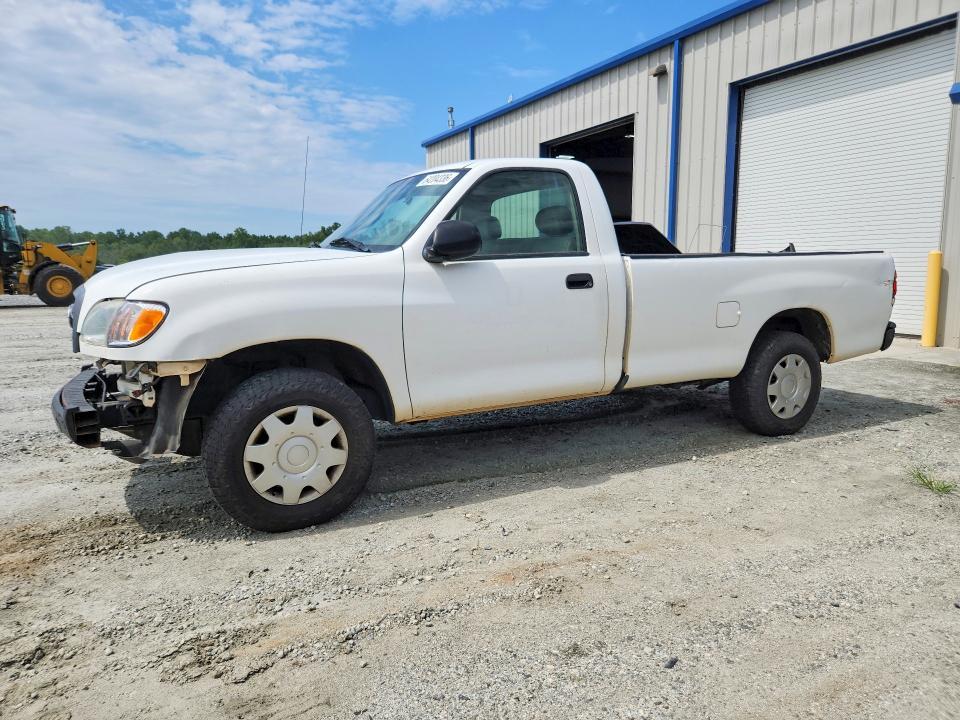 2004 Toyota Tundra Base