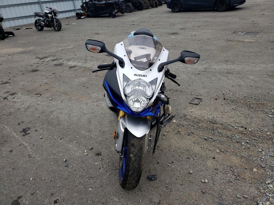 2026 Suzuki GSX-R750