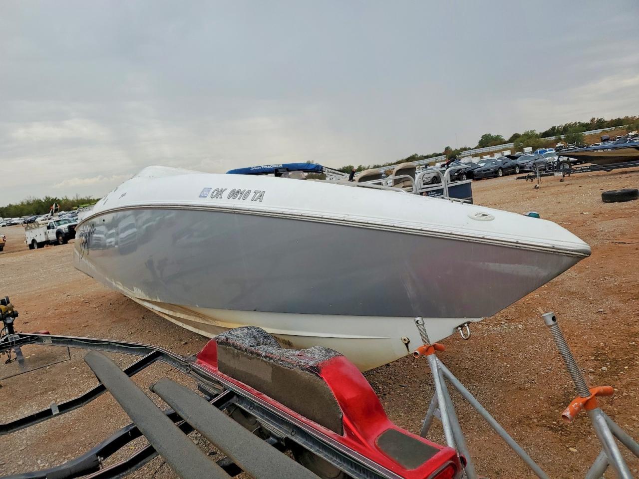 2000 Baja Speed Boat