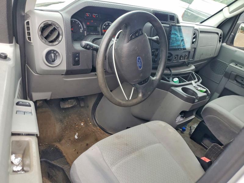 2011 Ford Econoline E350 Super Duty Wagon