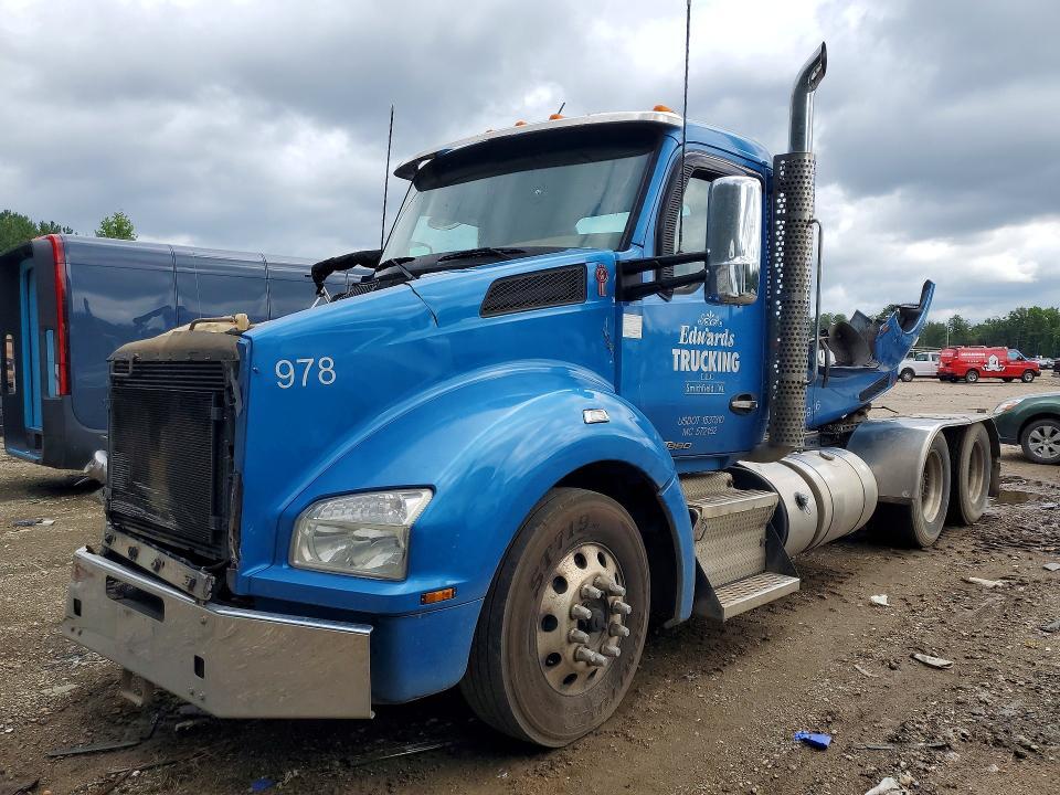 2018 Kenworth T880 Semi Truck