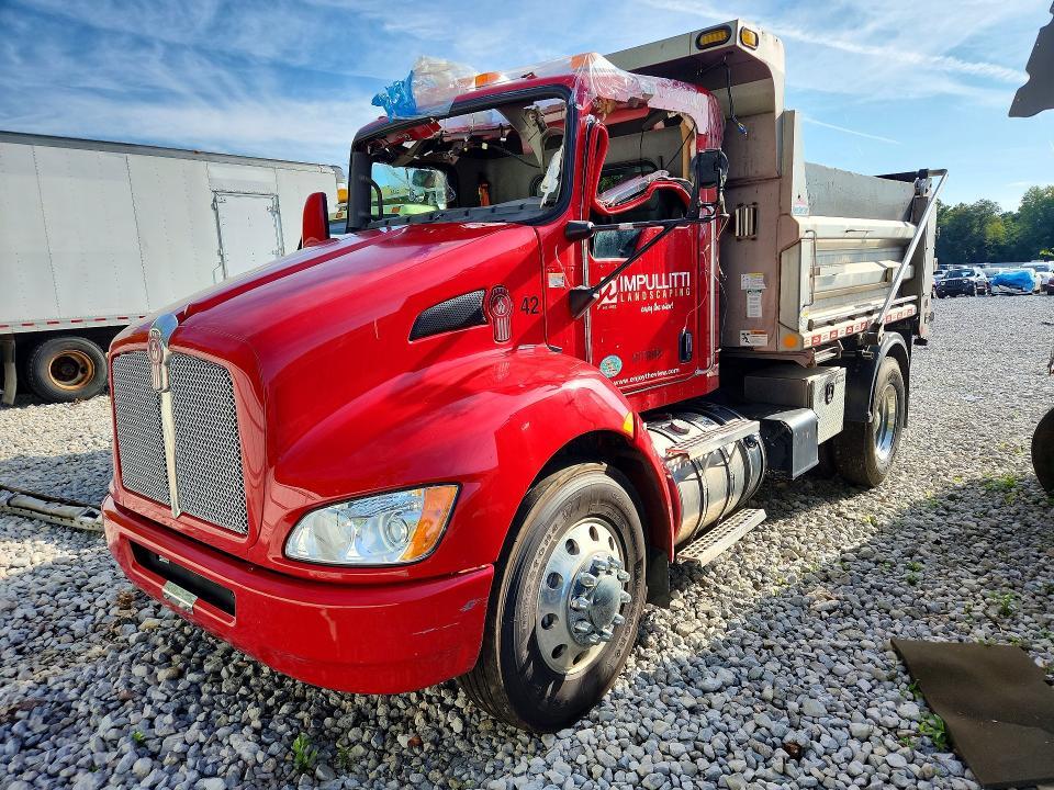 2022 Kenworth Constructi-Dump Truck