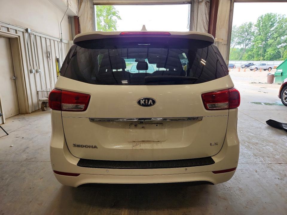 2016 KIA Sedona lx