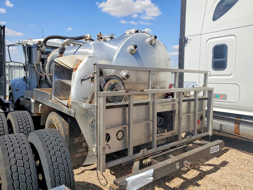 2018 Peterbilt 337