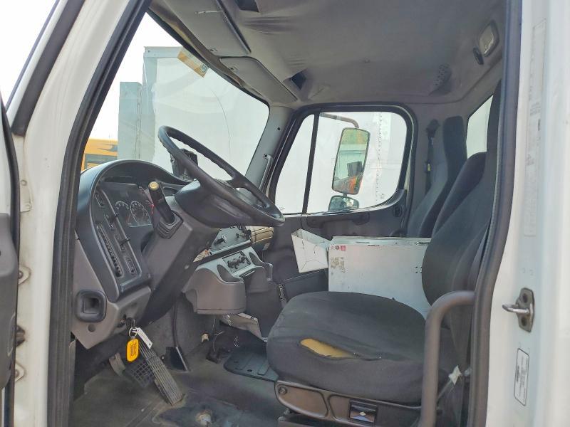 2014 Frht - Freightliner 2014 Freightliner Business Class M2 BOX Truck
