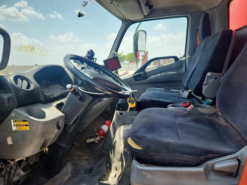 2018 Hino 195 BOX Truck
