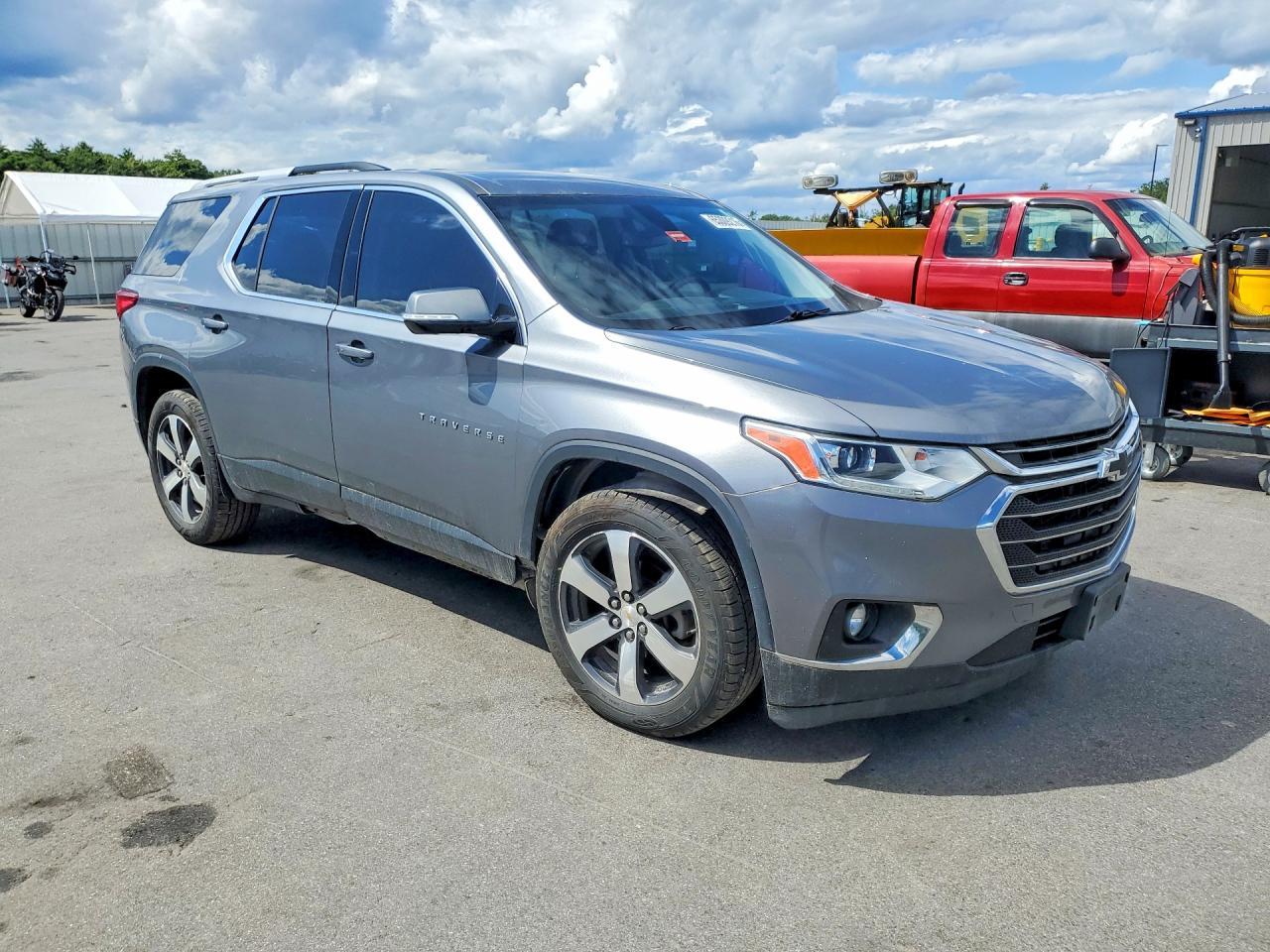 2018 Chevrolet Traverse lt