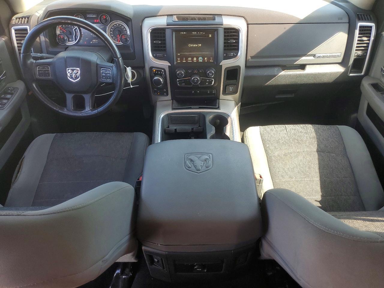 2016 Dodge RAM 1500 SLT
