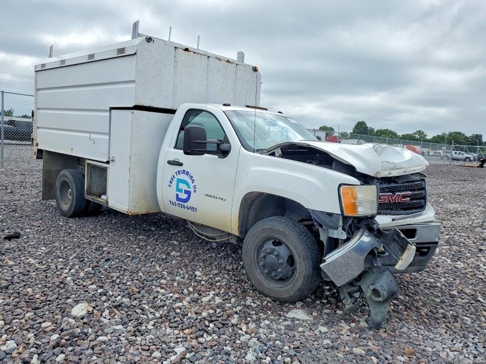 2011 GMC Sierra Chipper Truck