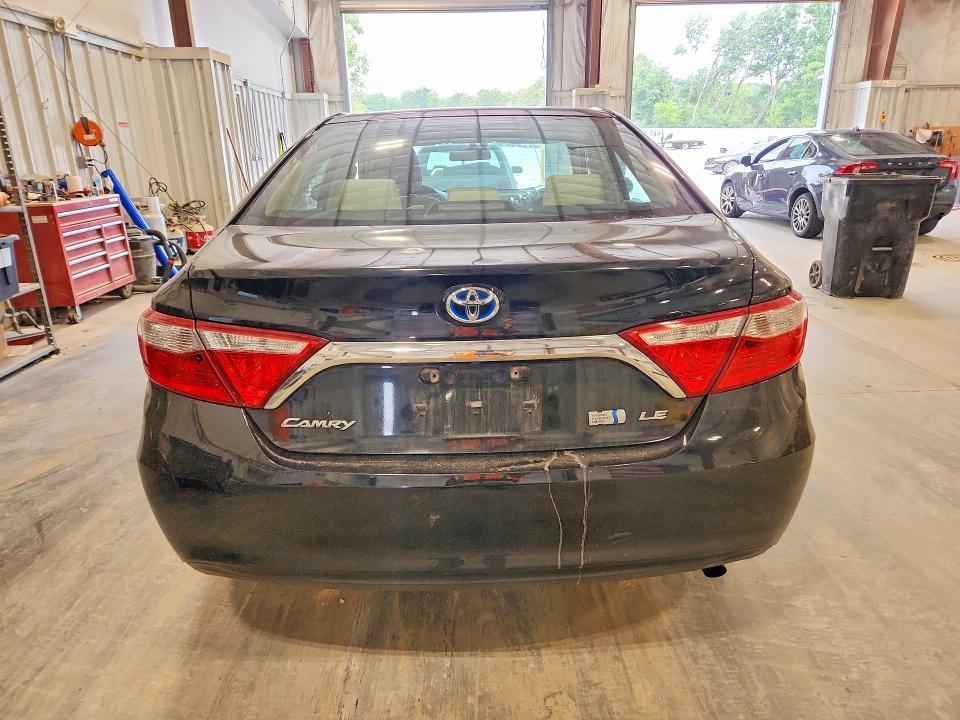 2017 Toyota Camry Hybrid le