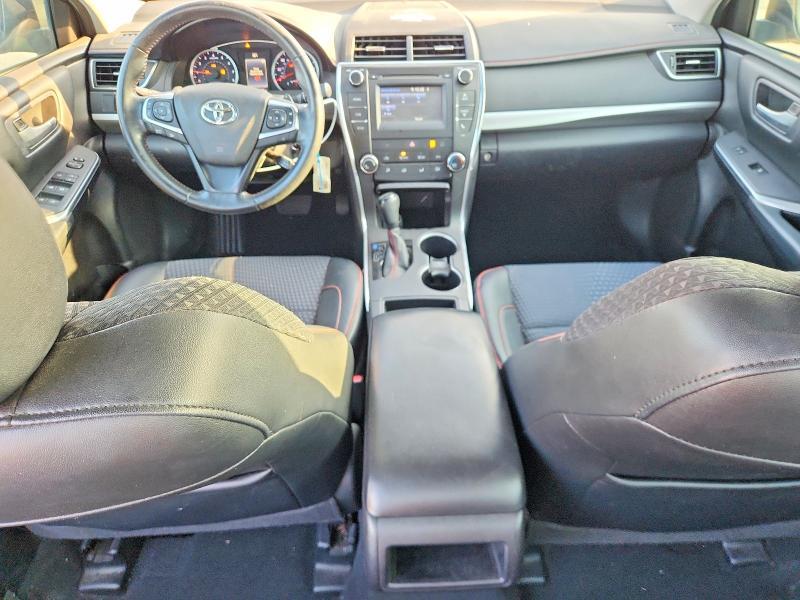 2015 Toyota Camry se