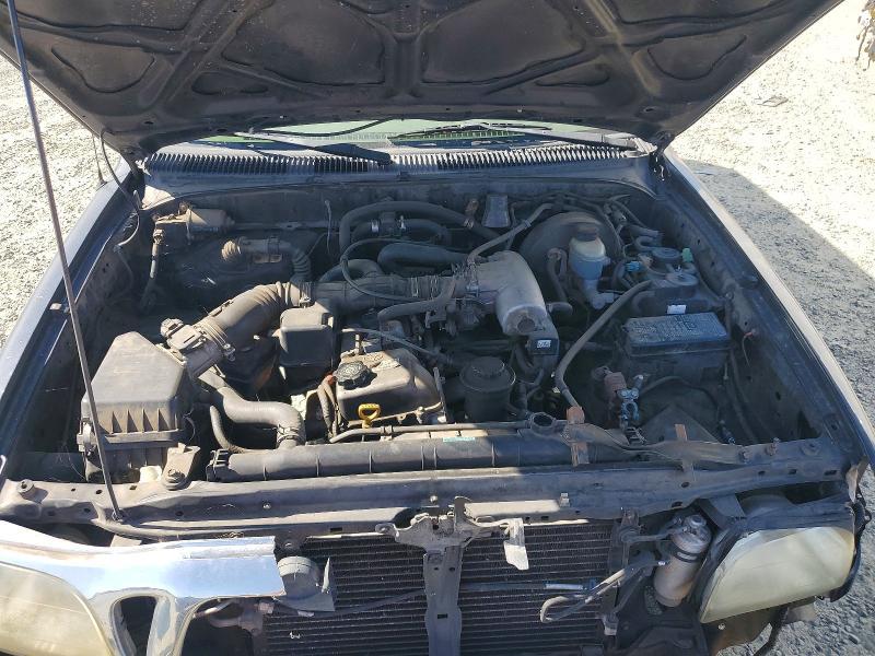 2001 Toyota Tacoma Base