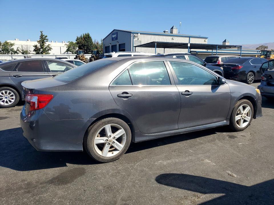 2013 Toyota Camry se
