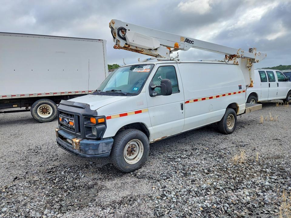 2011 Ford E350 Van With Bucket Lift