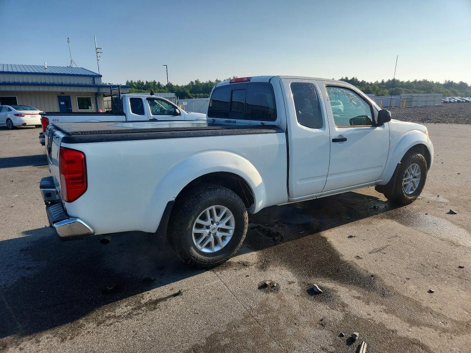 2017 Nissan Frontier SV V6