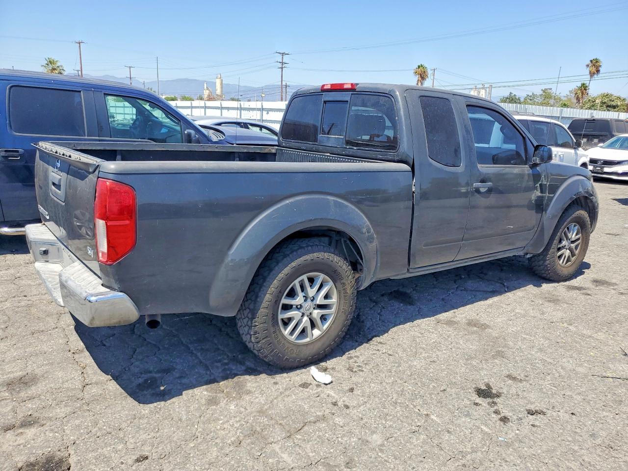 2014 Nissan Frontier SV V6