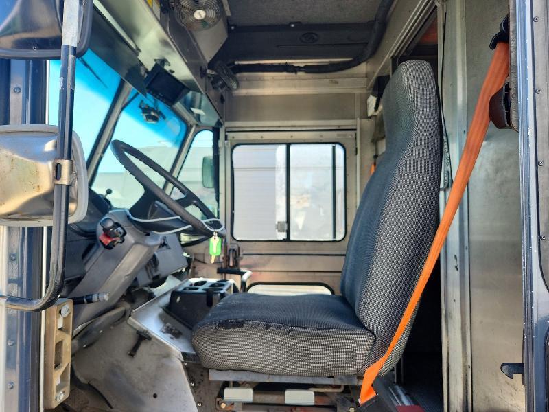 2021 Freightliner MT45G Chassis Delivery Truck