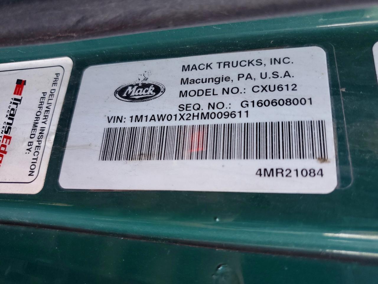 2017 Mack CXU612 Semi Truck