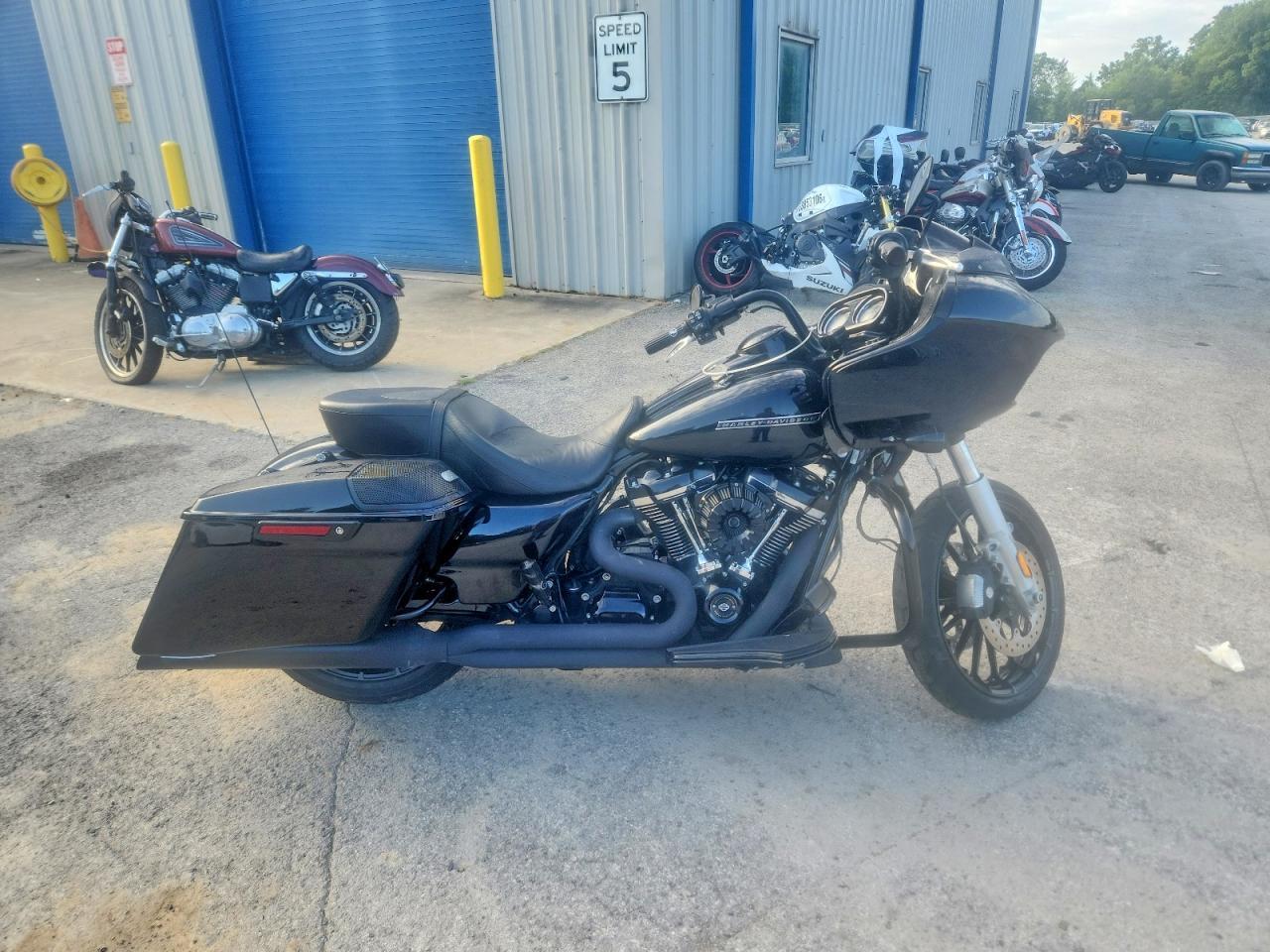 2018 Harley-Davidson Fltrxs Road Glide Special