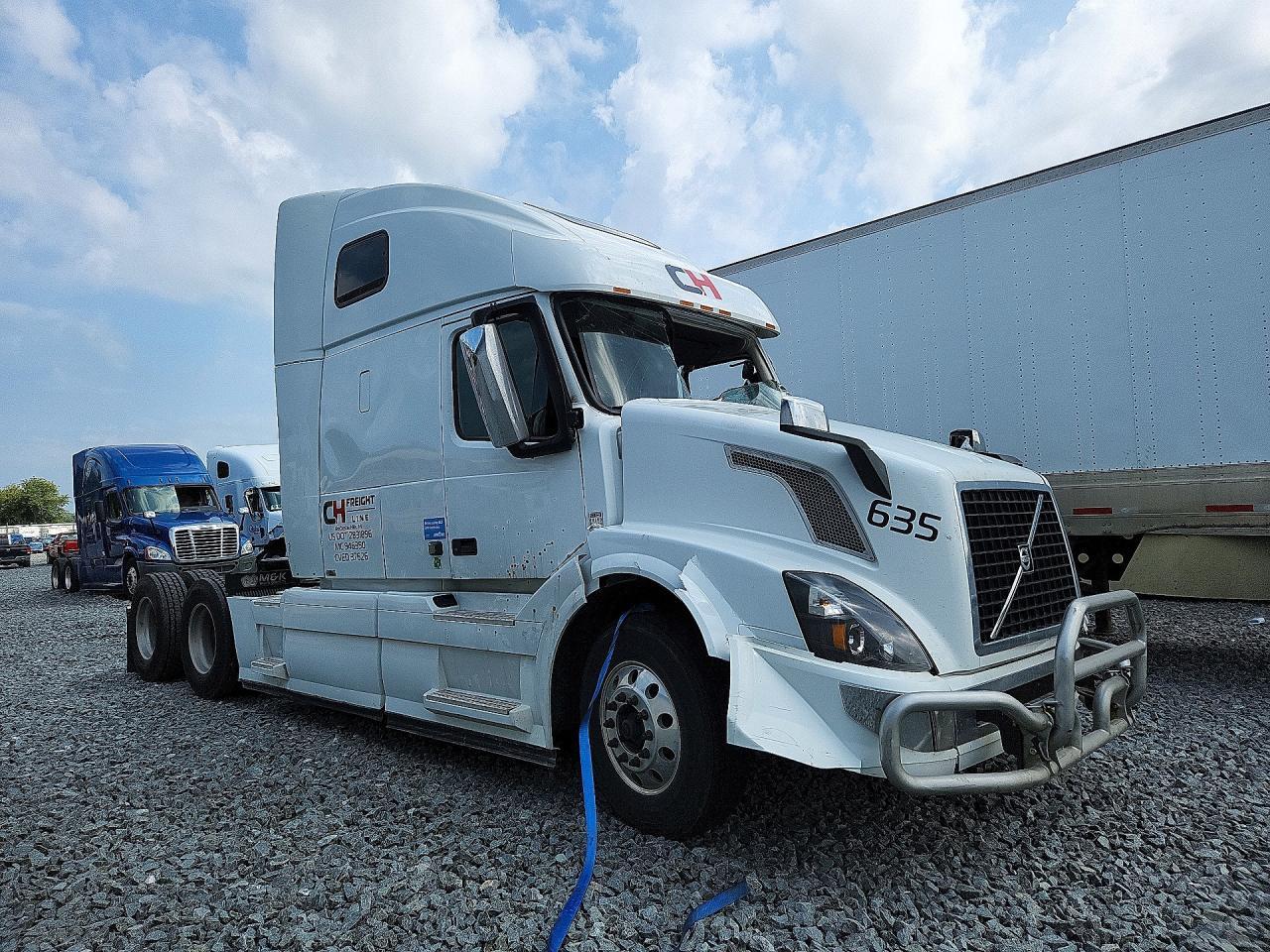 2016 Volvo VNL Semi Truck