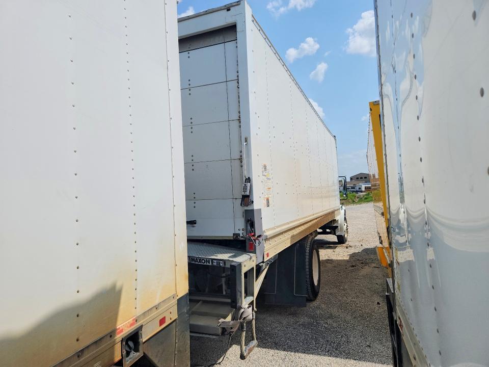2020 Freightliner M2 106 MED-BOX Truck