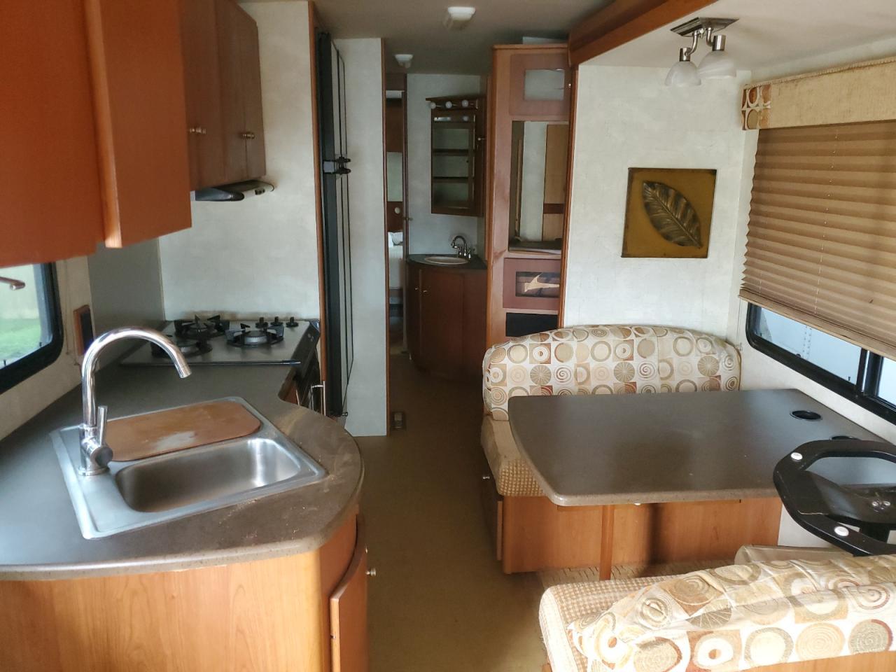 2008 Winnebago Latitude RV