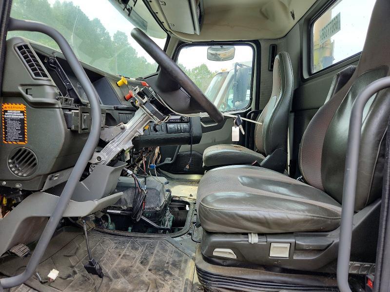 2018 Volvo VNR
