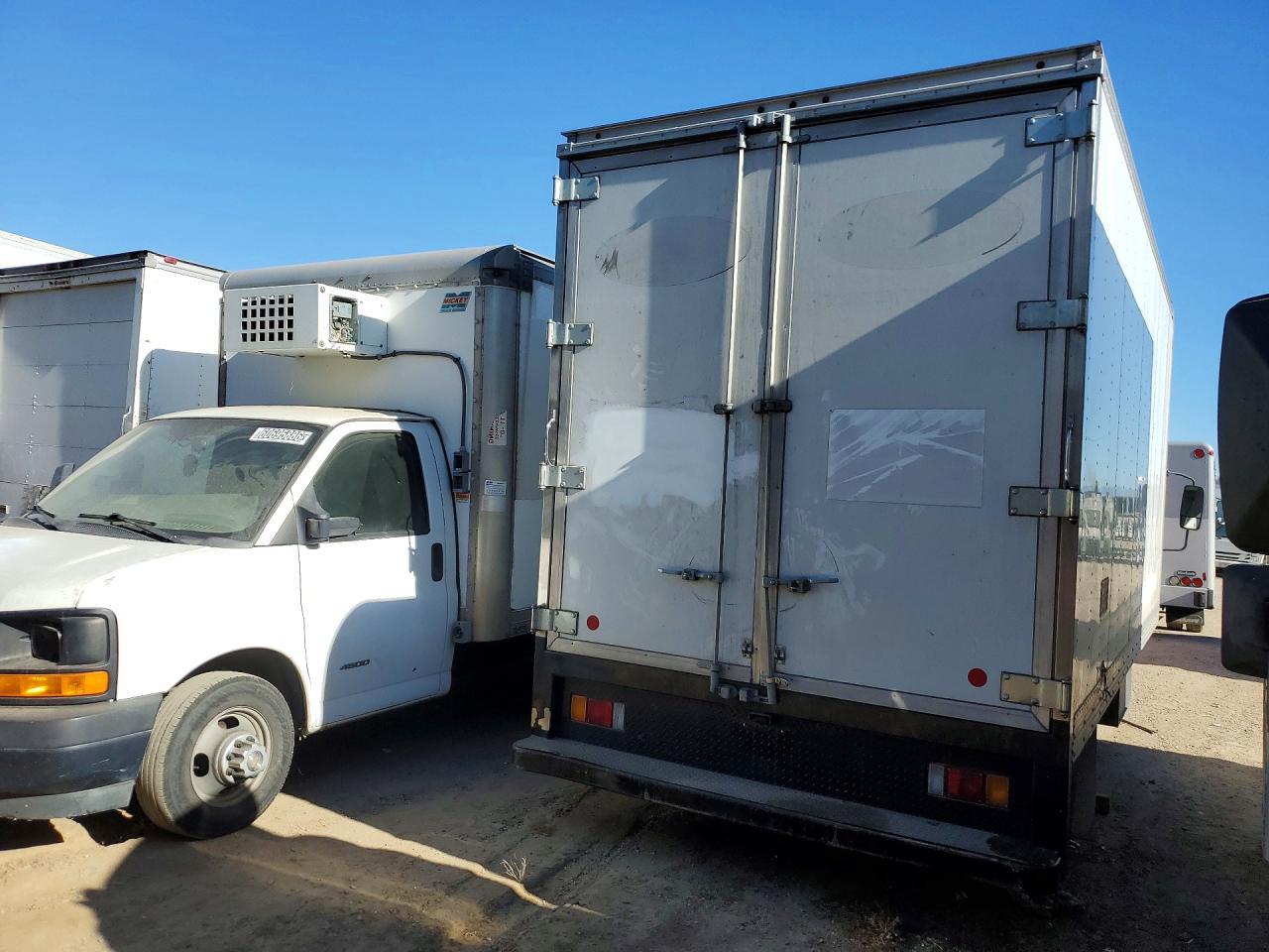 2014 Isuzu NPR HD