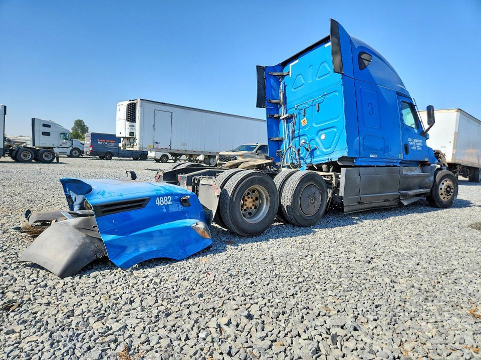 2021 Freightliner Cascadia 1-Semi Truck