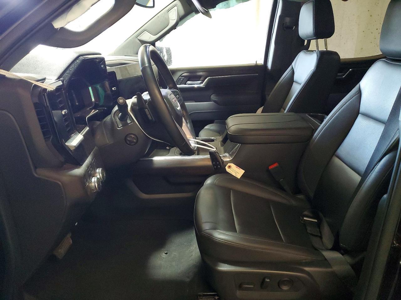 2026 GMC Sierra K1500 SLT