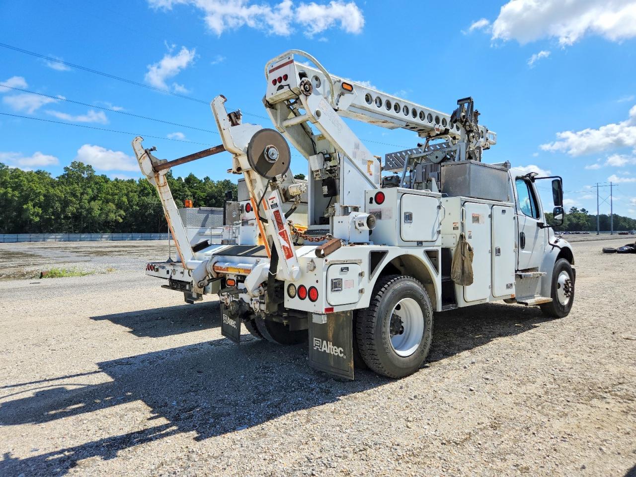 2014 Freightliner M2-Cable Placer Bucket Truck