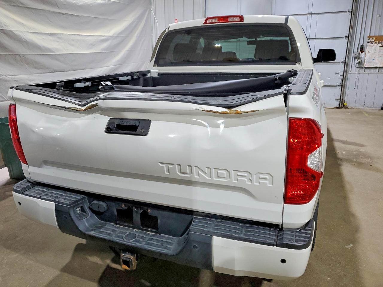 2015 Toyota Tundra Crewmax Limited