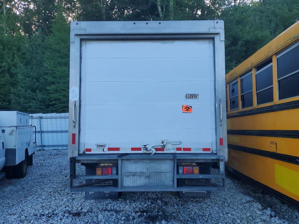 2024 Isuzu NRR Refrigerated BOX Truck