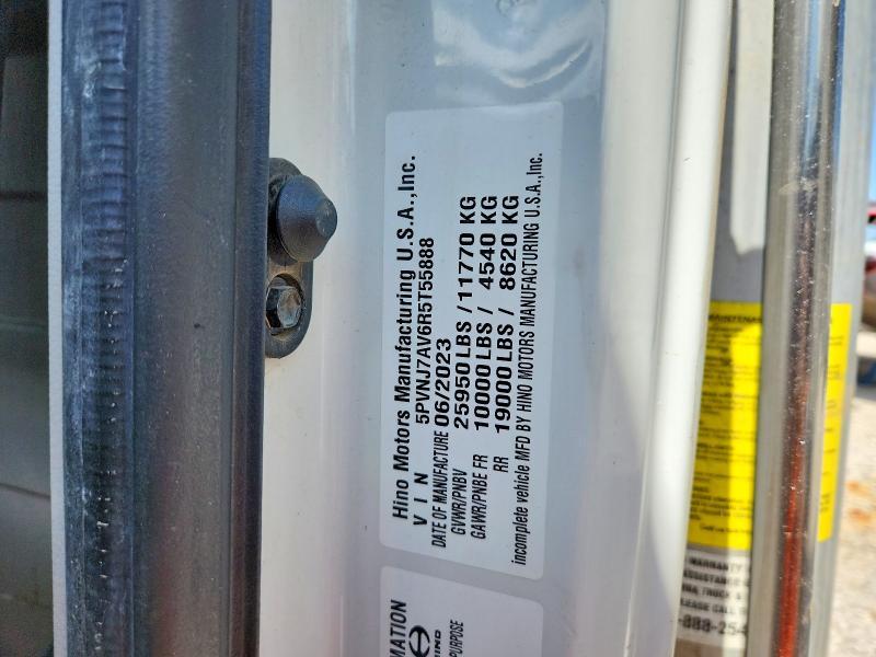 2024 Hino L6 BOX Truck