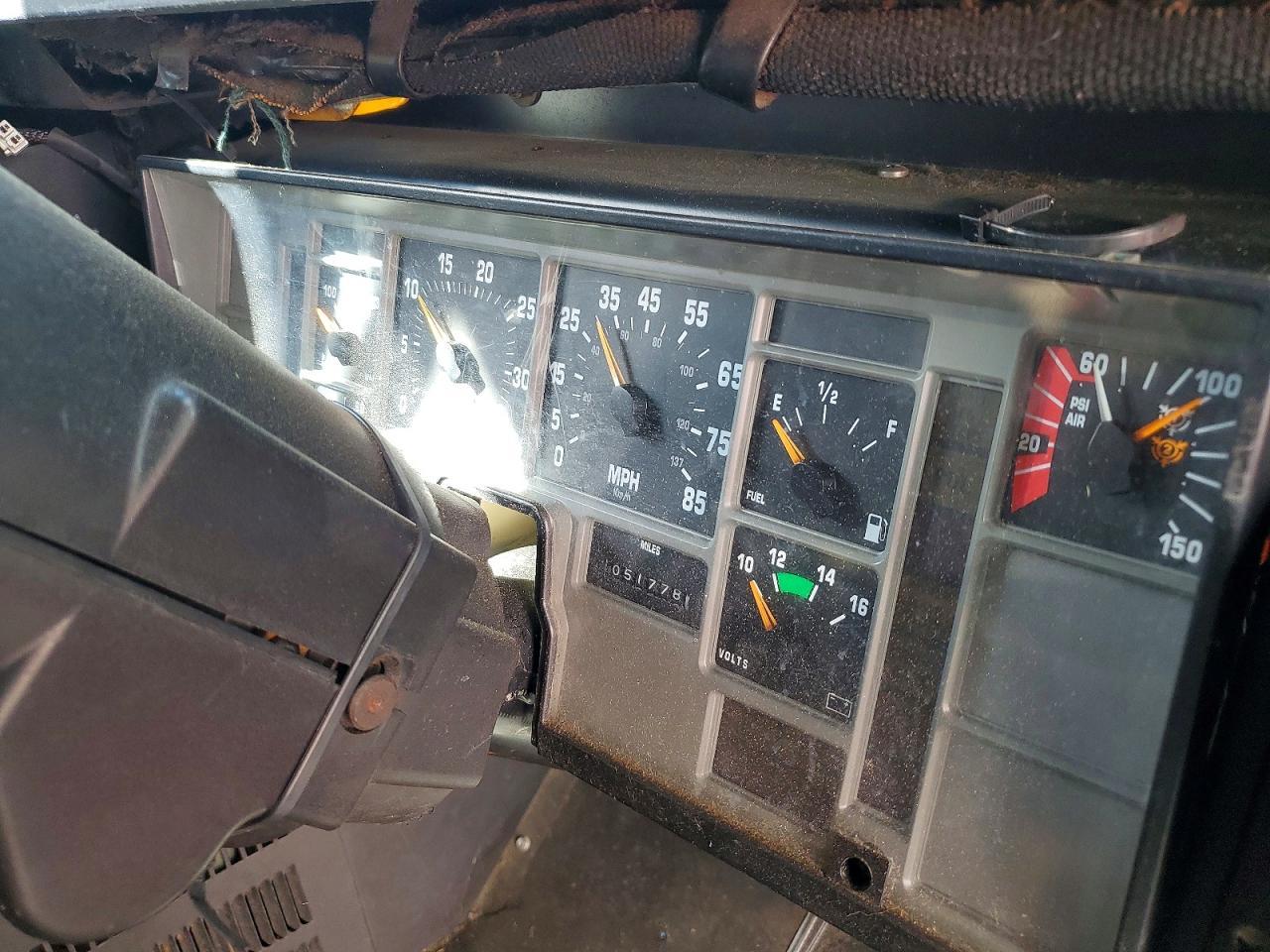 1997 International 3000 3800