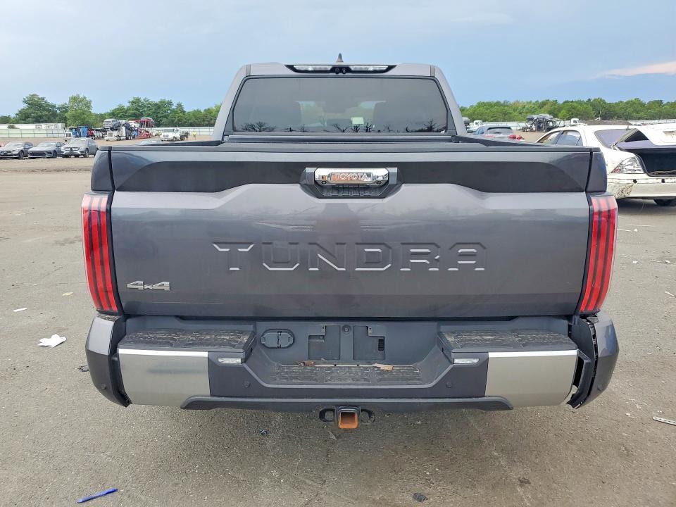 2024 Toyota Tundra Limited HV
