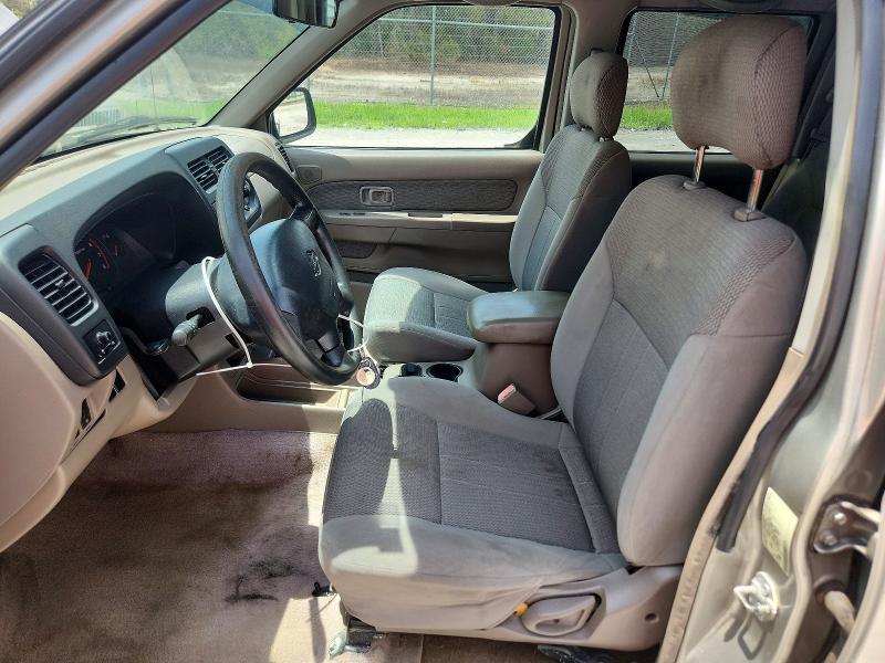 2001 Nissan Frontier XE