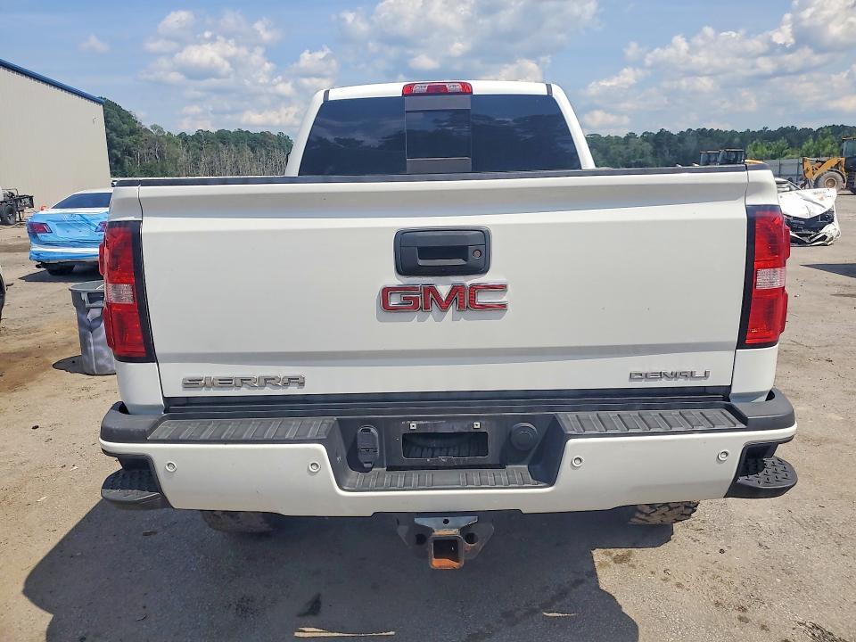 2018 GMC Sierra K2500 Denali