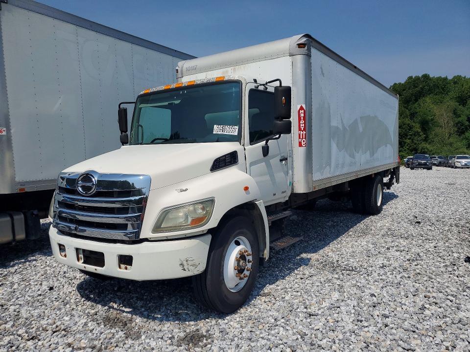 2011 Hino Hino 338