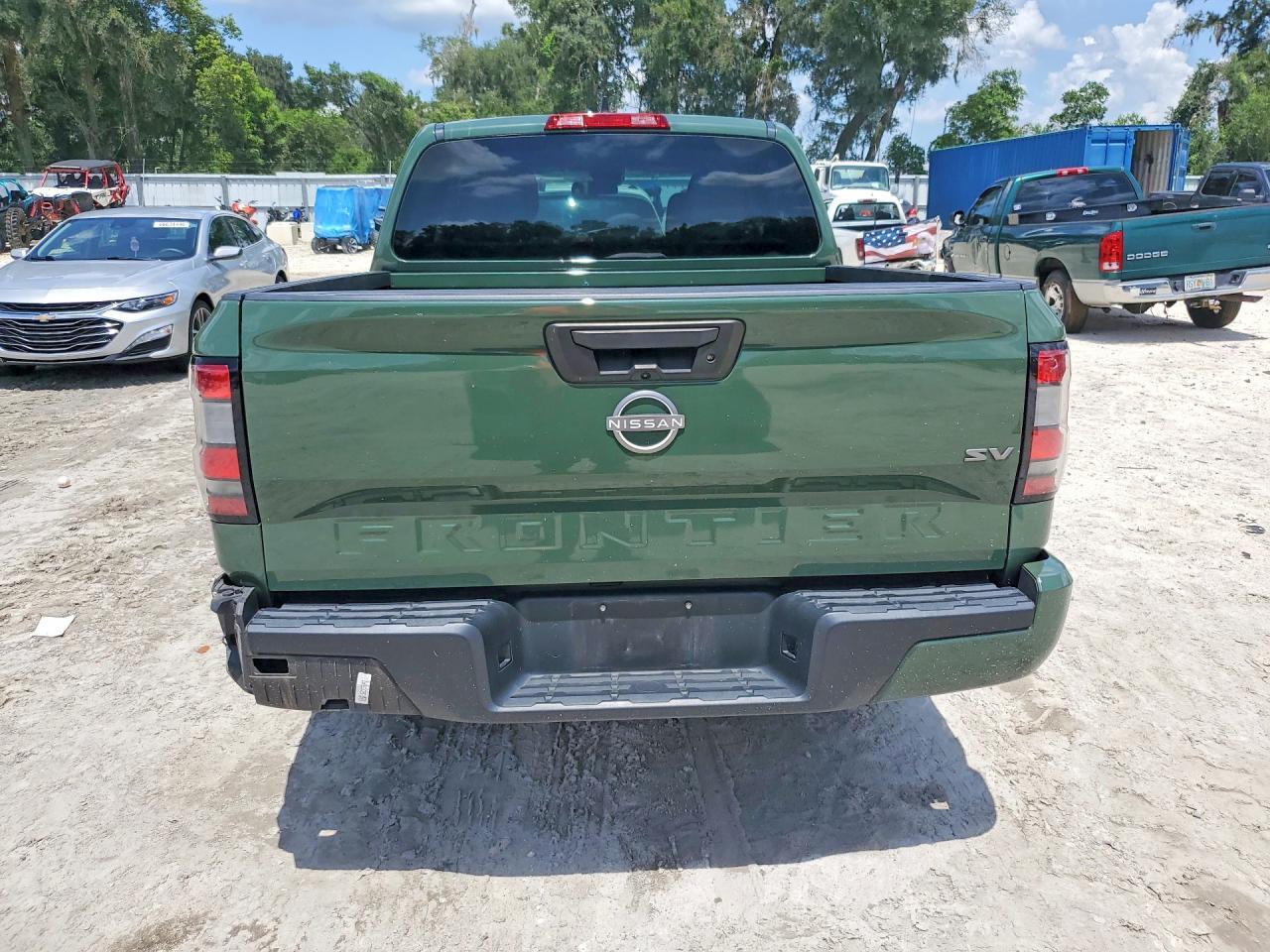 2023 Nissan Frontier SV