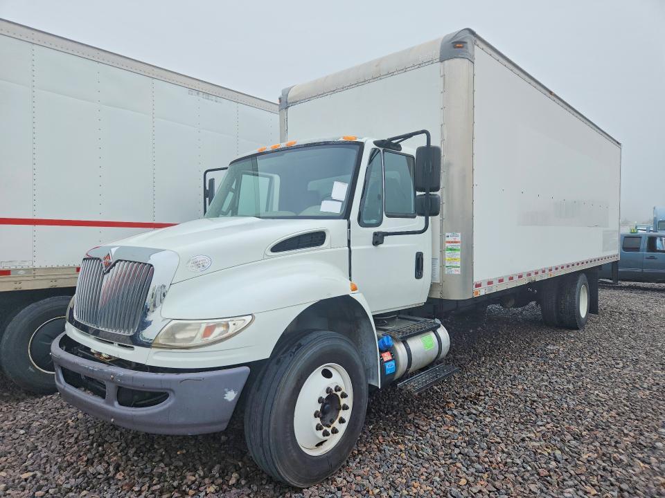 2018 International 4300 BOX Truck